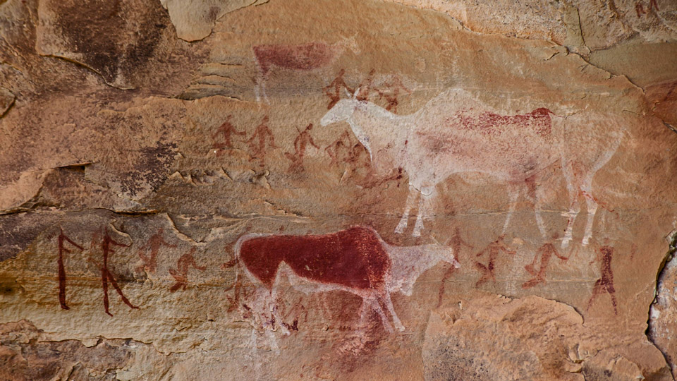Prähistorische Höhlenmalereien an den Wänden der Battle Cave - (Foto: ©kobuspeche/Getty Images)
