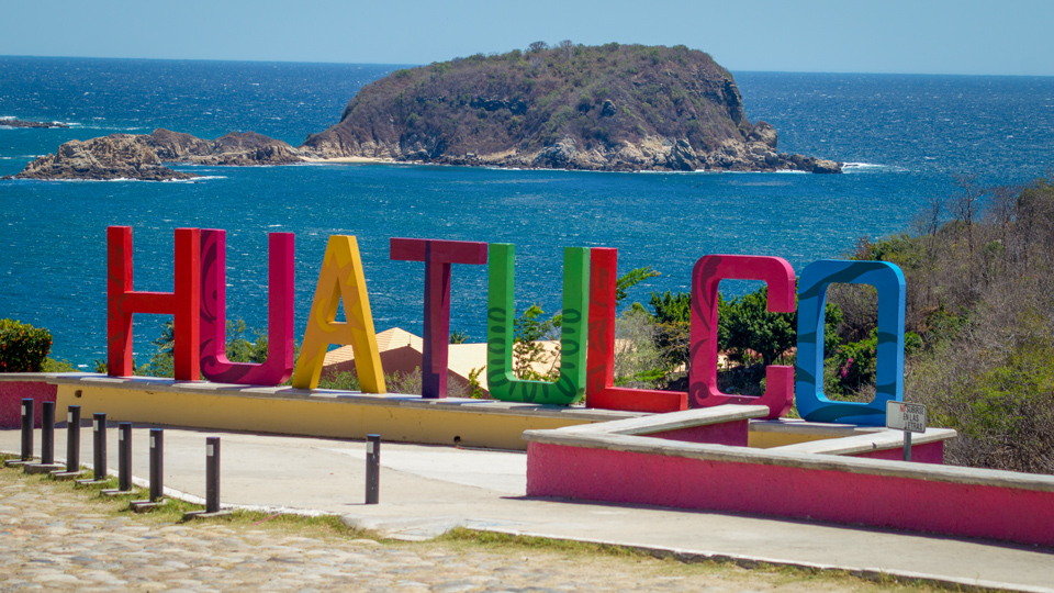 Schnorcheln, surfen oder einfach nur entspannen in Huatulco - (Foto: ©CharlieRamos/Istock.com)