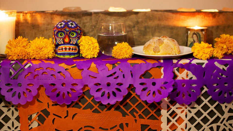 Pan de Muerto wird traditionell am Día de Muertos gebacken - (Foto: ©Romana Lilic / Getty Images)