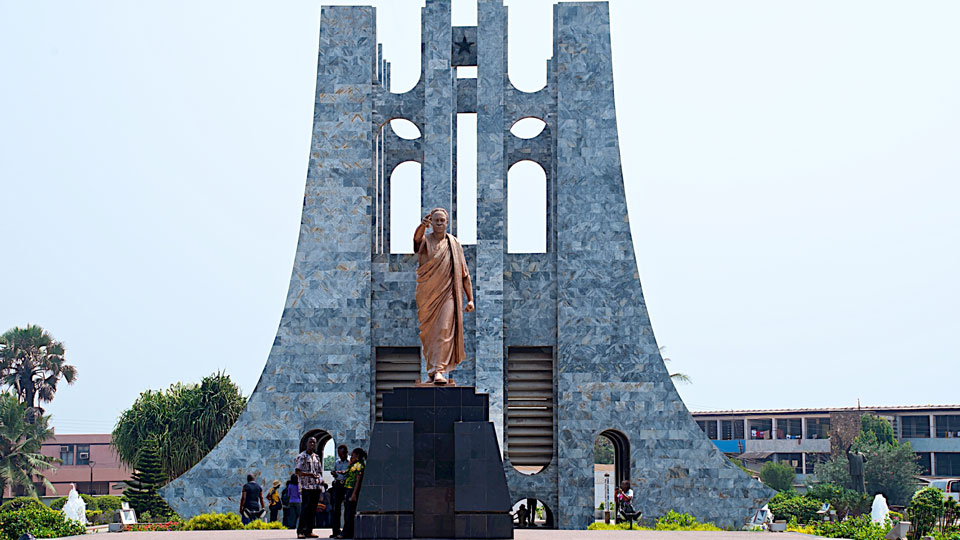 Monumental - das Kwame Nkrumah Denkmal - (Foto: ©bdinphoenix / Budget Travel)