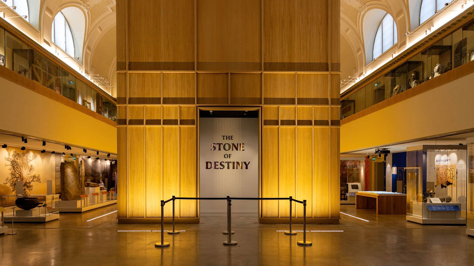 Der Schrein mit dem Stone of Destiny im Perth Museum © Stephan Goldmann