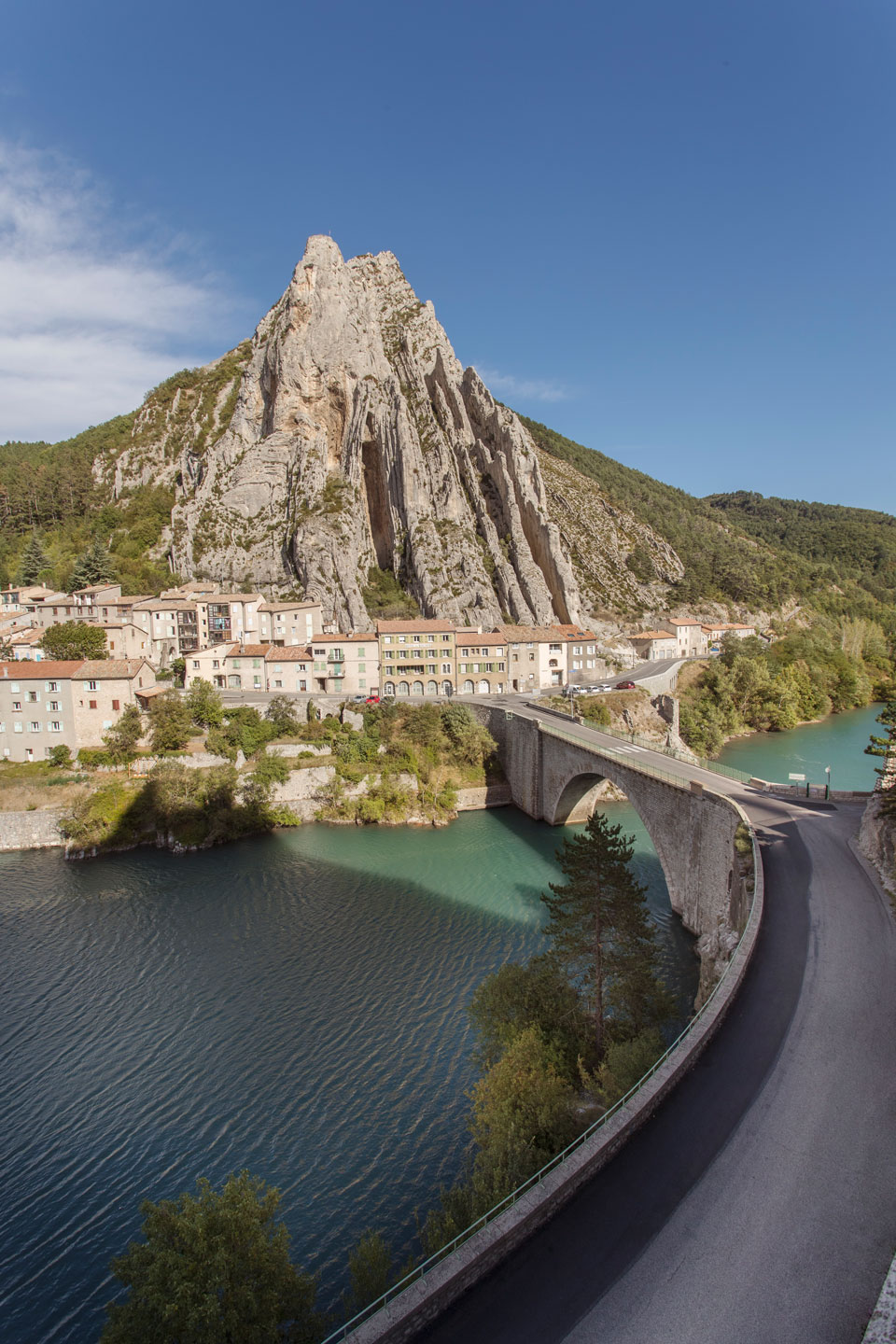 Entlang des Flusses Durance in Sisteron auf den Spuren von Napoleon Bonaparte - (Foto: © Philip Lee Harvey / Lonely Planet)