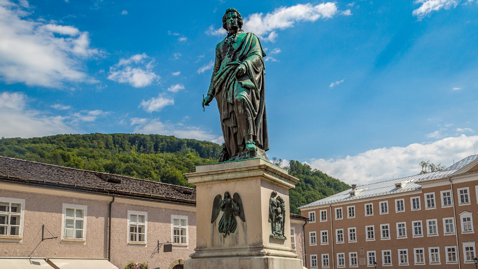 Bei den Salzburger Festspielen wird Mozart wieder lebendig - (Foto:©S-F/Shutterstock)