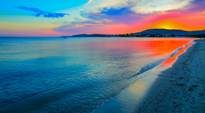 Sardinien und seine traumhaft schönen Strände sind ein verlockendes Reiseziel - (Foto: ©Gabriele Maltinti/Shutterstock)
