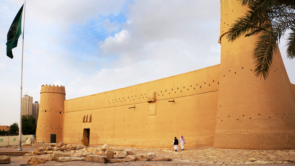 Imposante Mauern umgeben die Festung Al Masmak in Riyadh - (Foto: ©Crystal Eye Studio/Shutterstock)