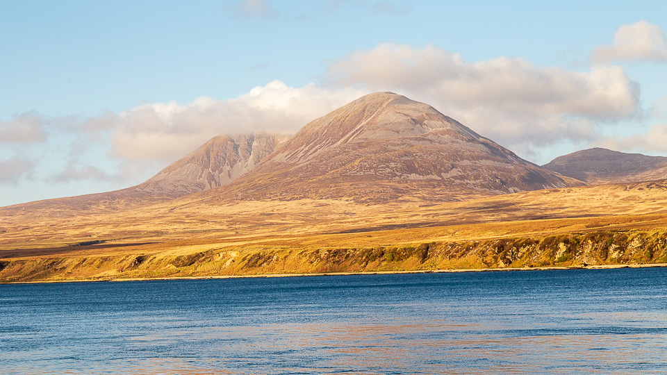 Die Paps of Jura und der Caol Ìle - (Foto: ©Stephan Goldmann)