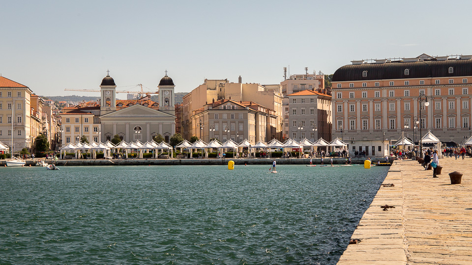 Blick von der Molo Audace zur Stadt - (Foto: ©Stephan Goldmann)