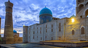 In Usbekistan befinden sich einige der beeindruckendsten Sehenswürdigkeiten der alten Seidenstraße - (Foto: ©Gusamutdinov/Shutterstock)
