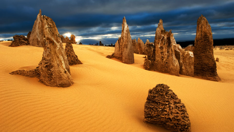 Wenn du nach besonderen Fotomotiven suchst, solltest du dir diese Kalksteinsäulen im nicht entgehen lassen - (Foto: ©bob christopher/500px)