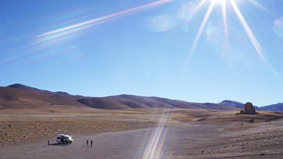 Auf dem Panamericana Highway durch Chile erlebt man einen beeindruckenden Querschnitt vielfältiger Landschaften - (Foto: © Appietropaolo / Shutterstock)