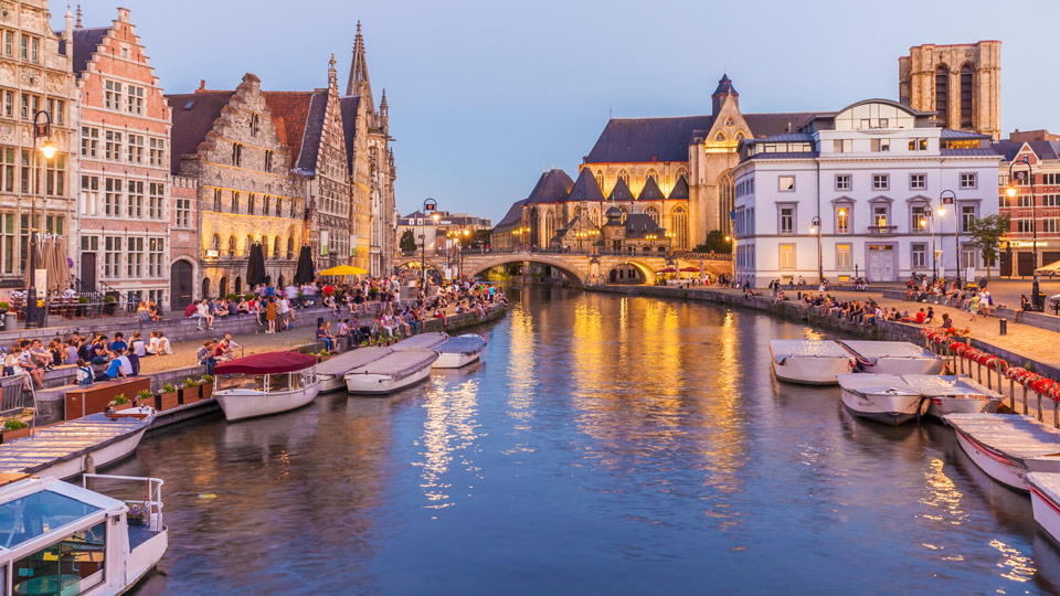 In Gent hat die Zahl der Neugründungen zugenommen, seit die Nutzung von Autos in der Stadt eingeschränkt wurde - (Foto: © Werner Dieterich / Getty Images)