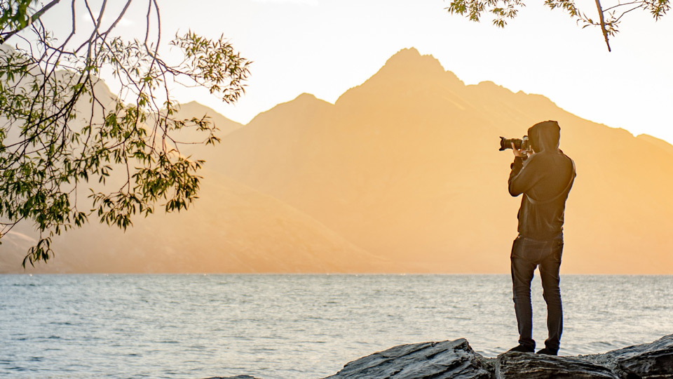 Es lohnt, sich auf die wesentlichen Dinge zu konzentrieren, um das Beste aus jeder Reise herauszuholen - (Foto: © Zephyr_p/Shutterstock)