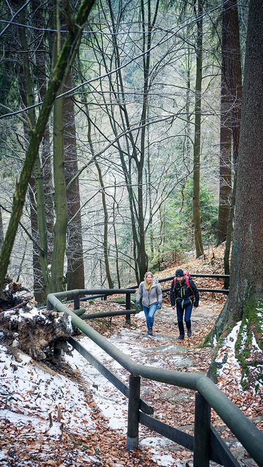 Bei den Tisá-Felsen, einem Labyrinth aus zerklüfteten Felsen zwischen Sandsteinschichten, wurden wir mit unglaublichen Sonnenuntergängen verwöhnt.