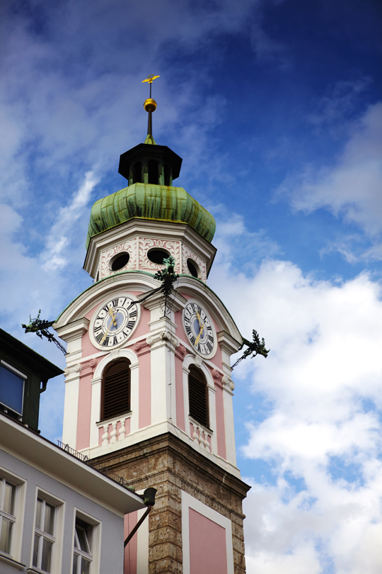 Innsbruck ist geprägt von Türmen und mächtigen Kuppeln aus der Gotik, der Renaissance und dem Barock © Matt Munro