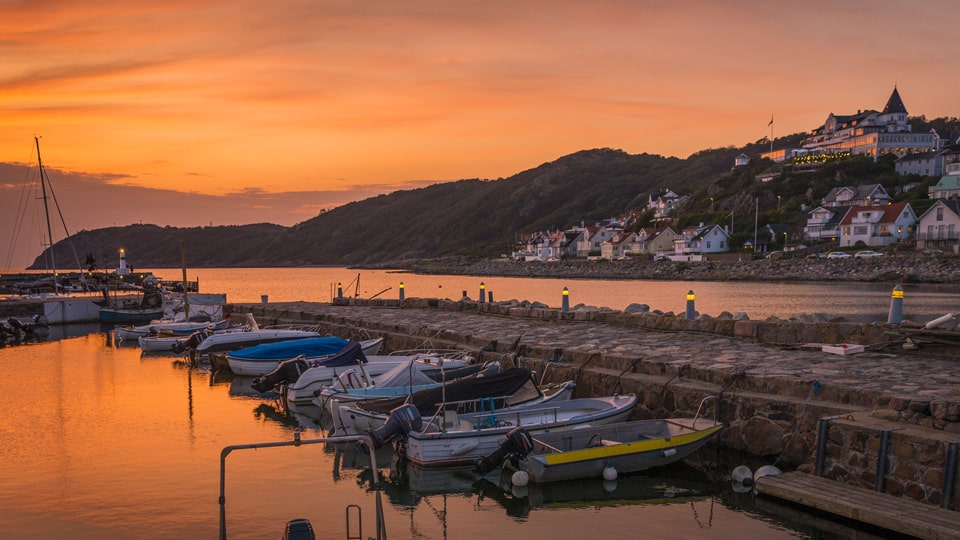 Der Hafen von Mölle im Abendlicht. Foto: Frits Meyst / WideOyster.com