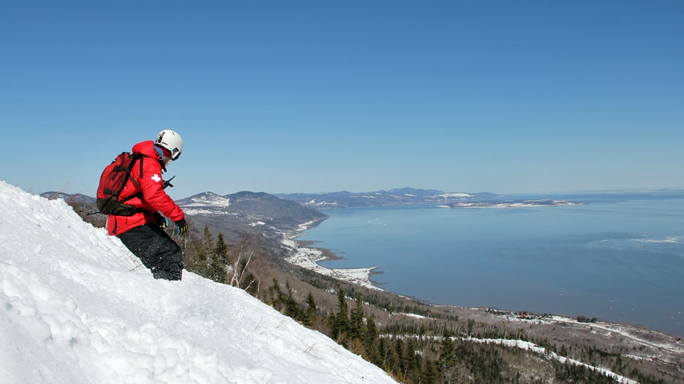 Wintersport mit beeindruckender Aussicht im Skigebiet Massif de Charlevoix. © TQ / P. Carbonneau 